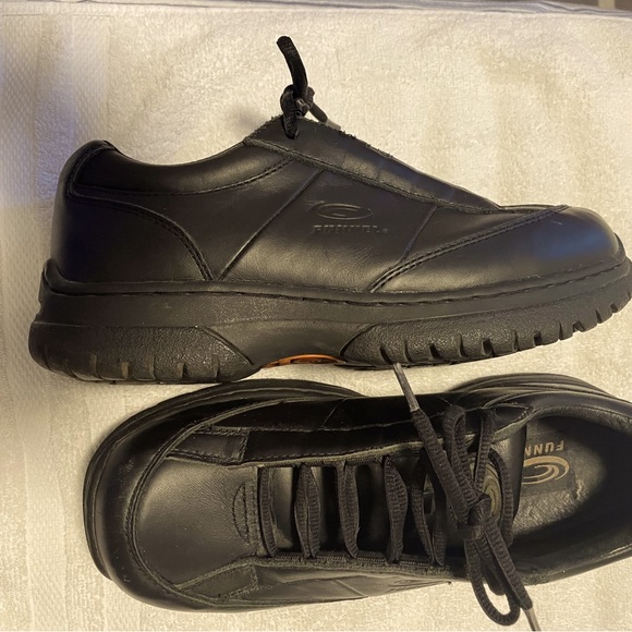 Mens shoes - Picture 1 of 3